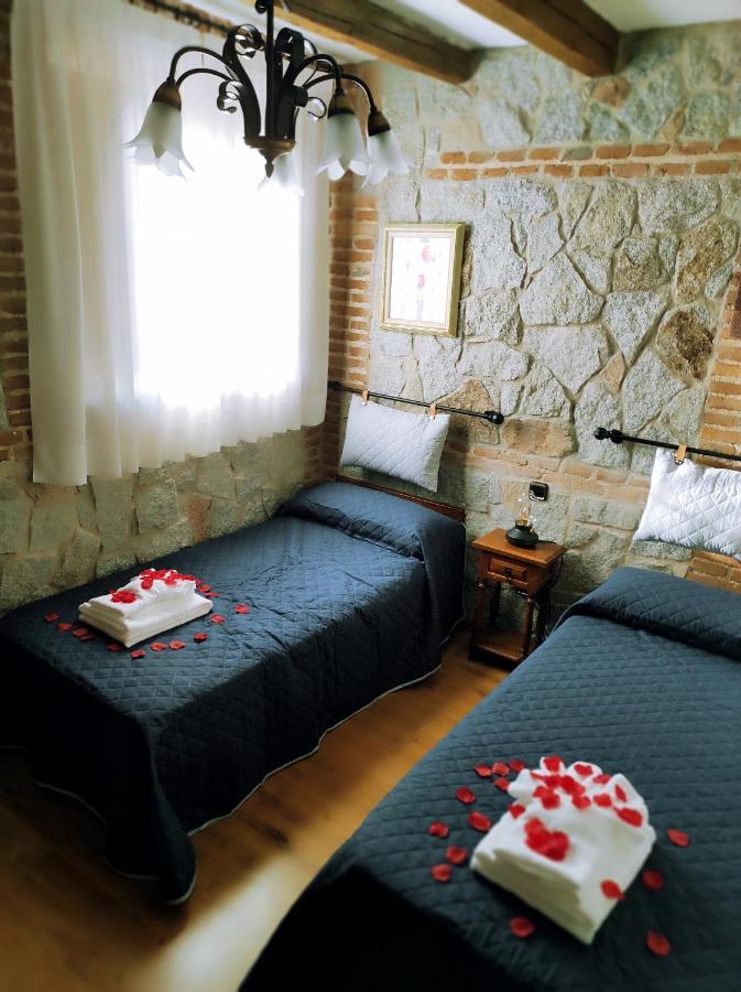 Casa Rural Puerta De Castilla Velayos Bagian luar foto