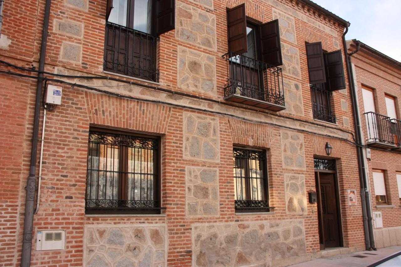 Casa Rural Puerta De Castilla Velayos Bagian luar foto